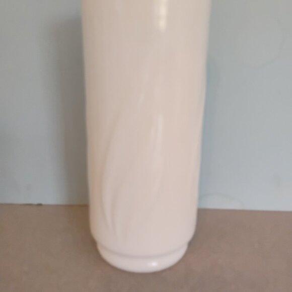 EO Brody MCM Milk Glass Cylinder Vase, Flame Design - Picture 3 of 4